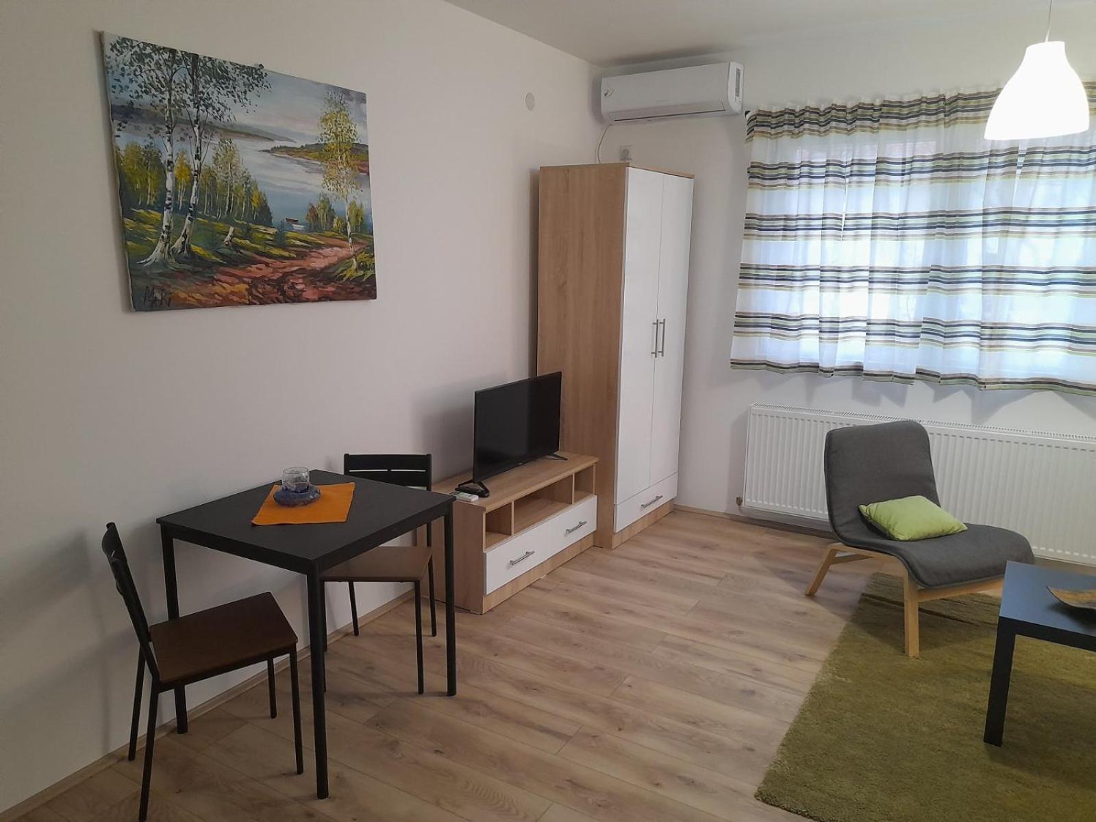 V & V Studio Apartments Ni Eksteriør billede